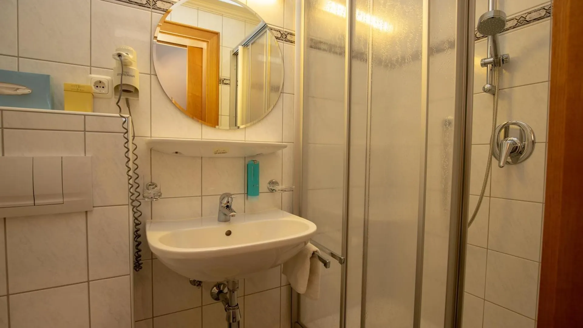 Alpenresidenz Trisanna Bed and Breakfast Ισγκλ
