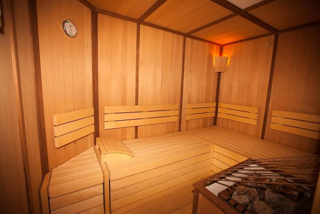 Alpenresidenz Trisanna Bed and Breakfast Ισγκλ 4*,
